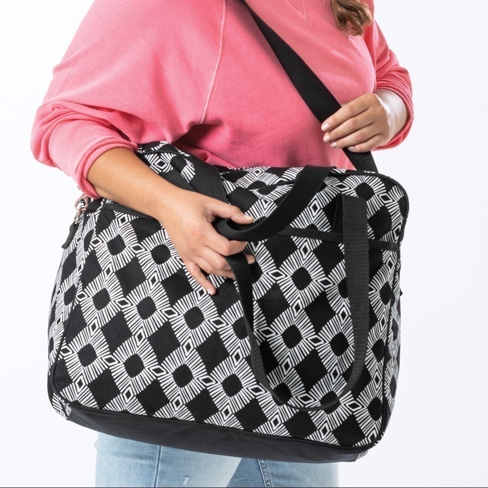 Diamond Geo Away For The Weekender